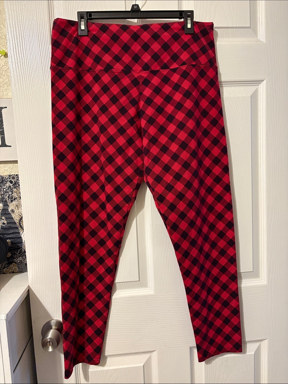 Women's Red and Black Plaid Leggings - Classic Cozy Style